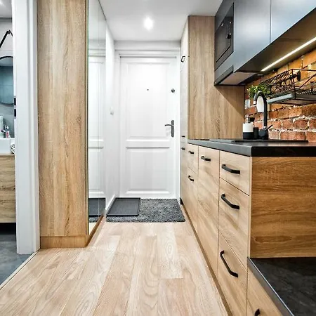 아파트 Krowoderska Old Town Apartment With Entresol - By Upstairs *