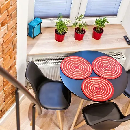 Krowoderska Old Town Apartment With Entresol - By Upstairs 크라쿠프
